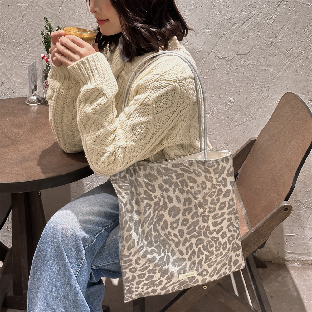 Women Bags Grey - Серебристо-серая повседневная женская сумка-тоут с леопардовым